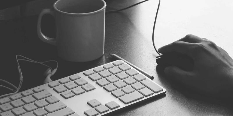 夏季宠物箱散热与通风全攻略：科学选择宠物围栏、宠物窝与宠物笼具，守护爱宠安全度夏